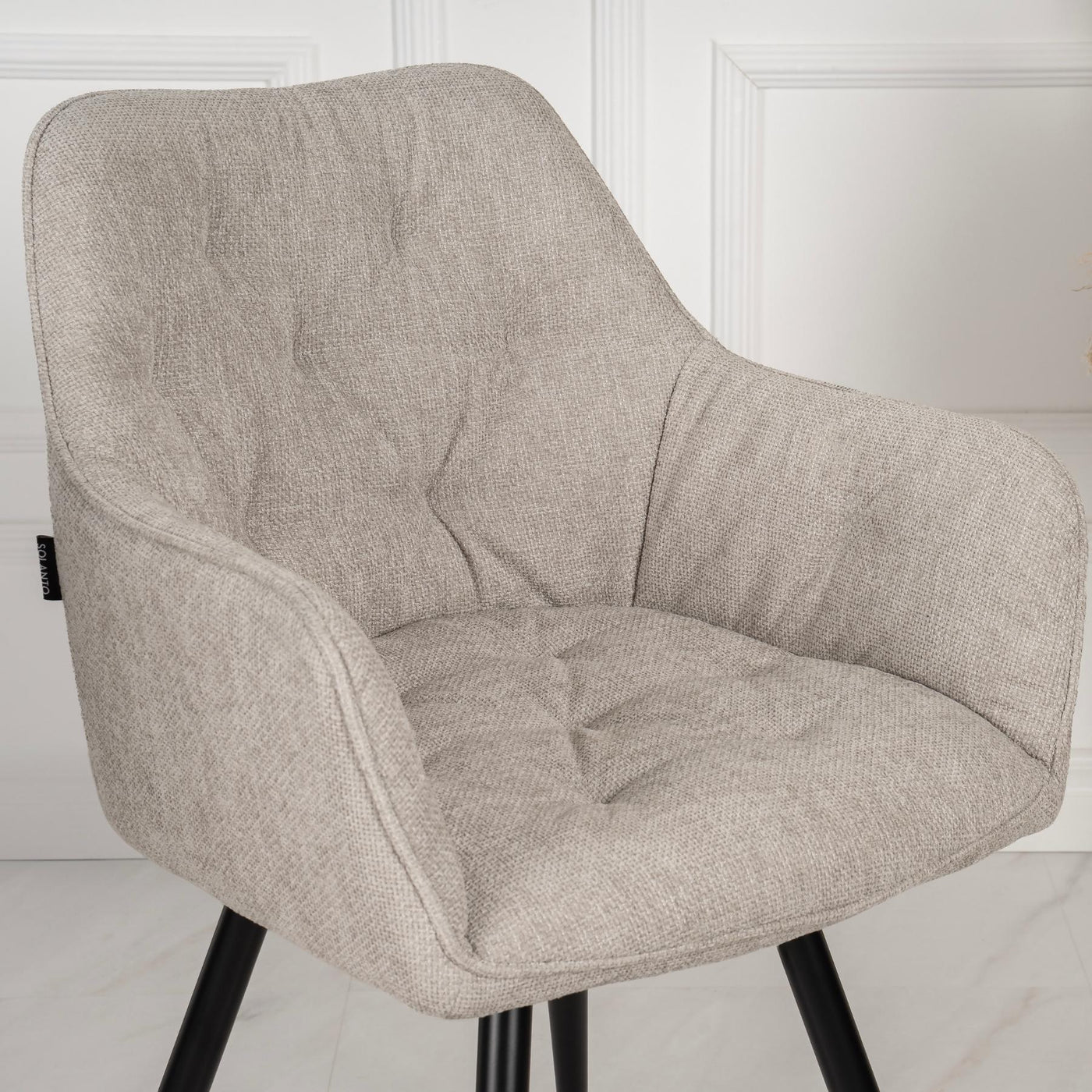 Krēsls Nino gaiši pelēkā krāsā #krasa_crido-peleka